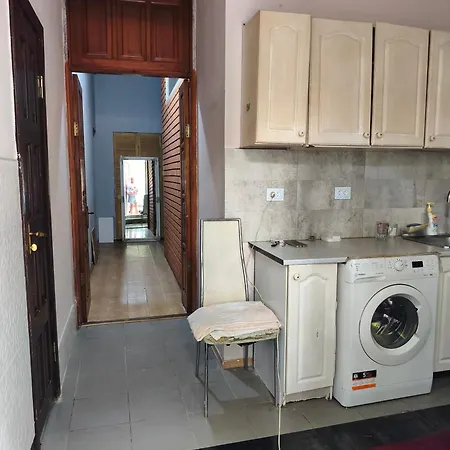 прилічний Hostel *